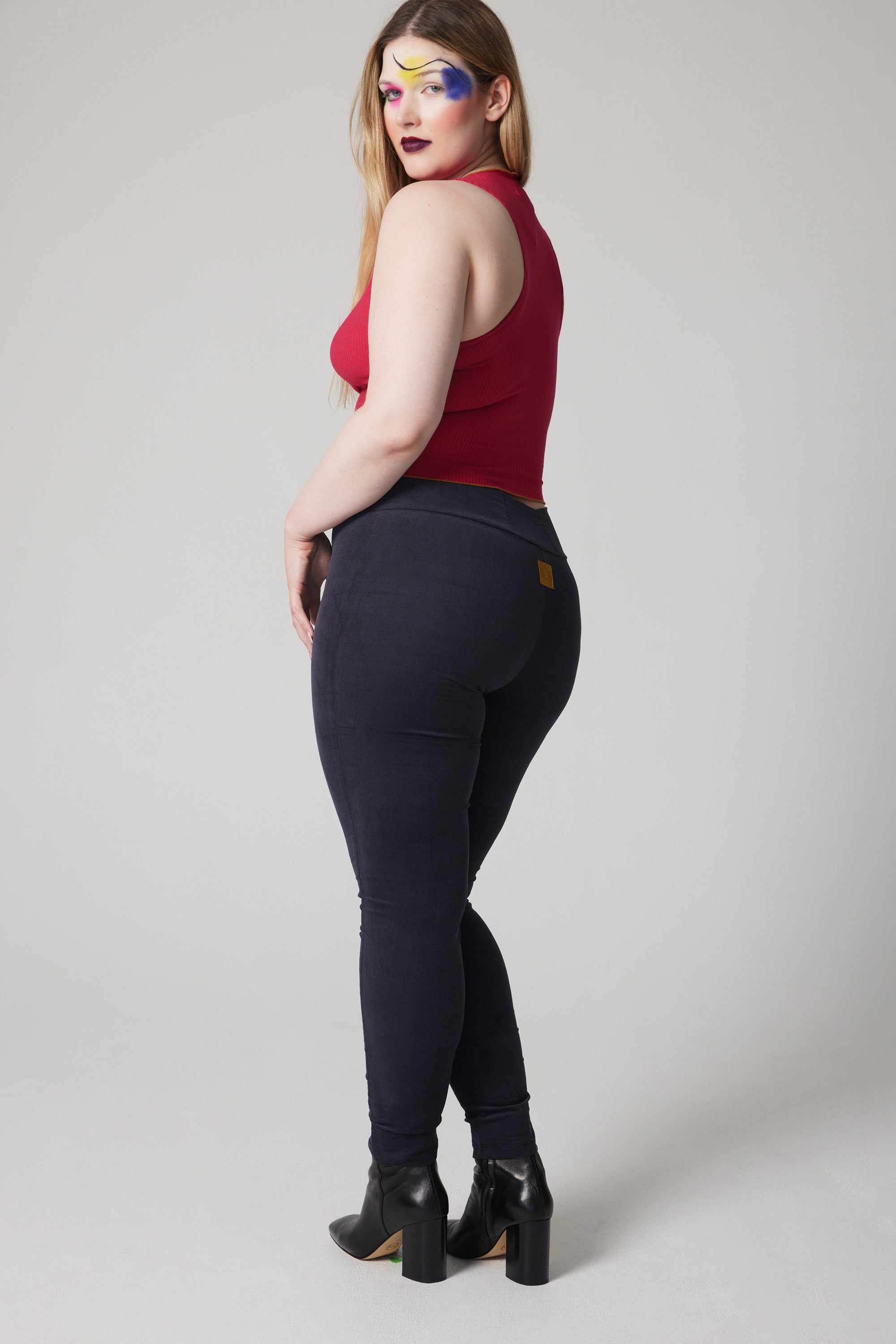 Pantalon étroit en velours côtelé - Charbon