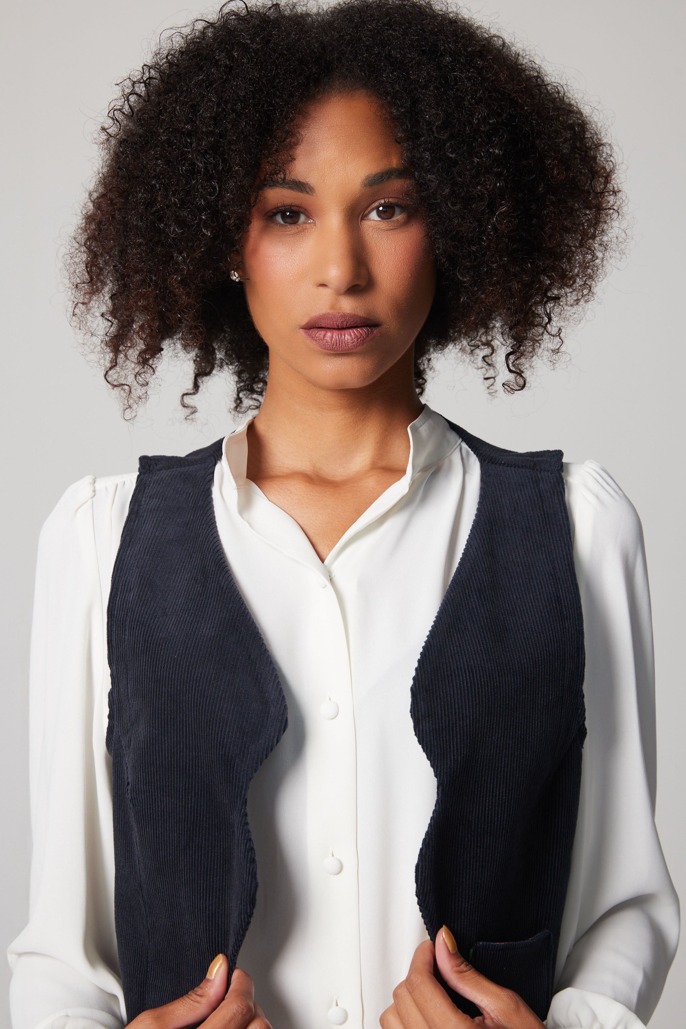 Gilet en velours côtelé festonné – Marine foncé