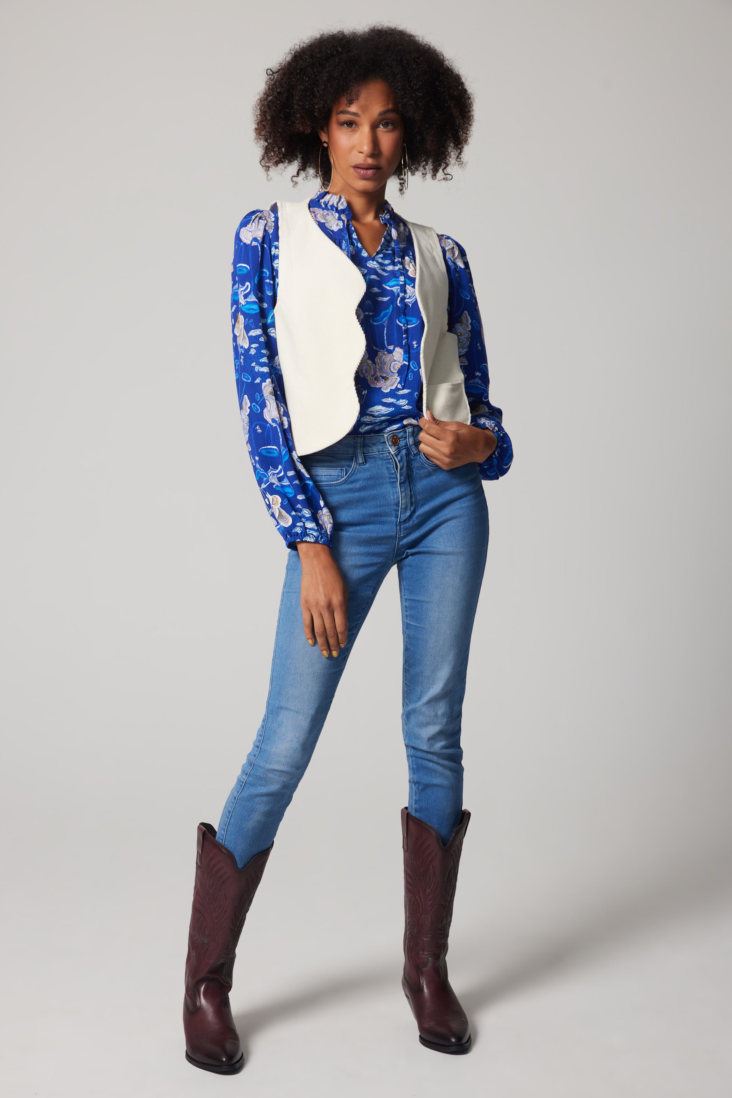 Gilet festonné en velours côtelé – Crème