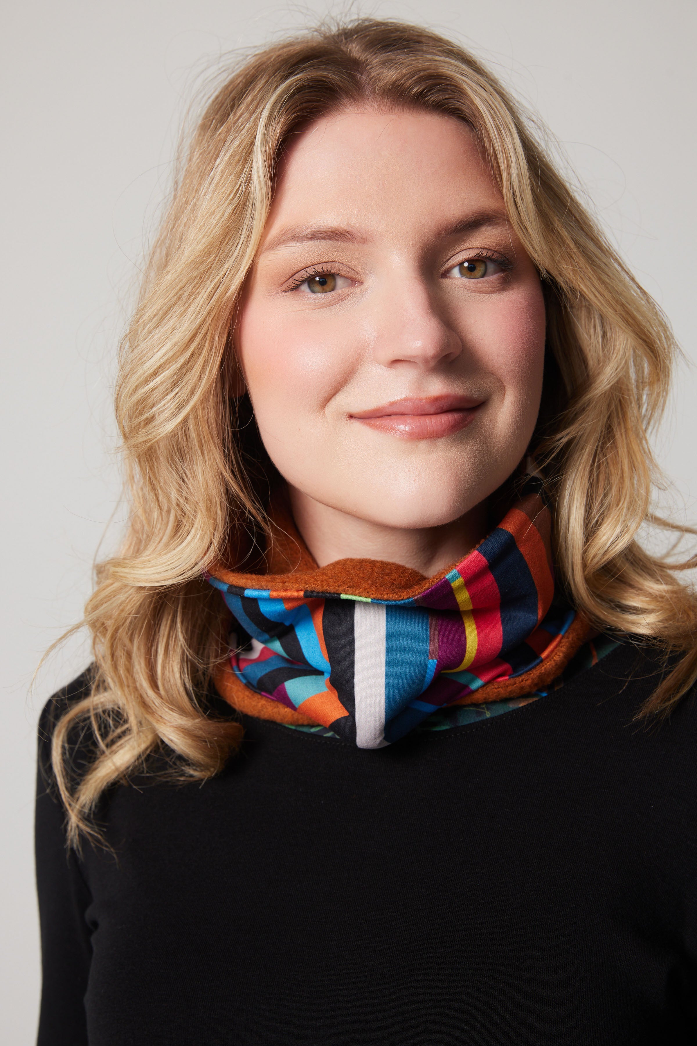 Neck Warmer - Lines