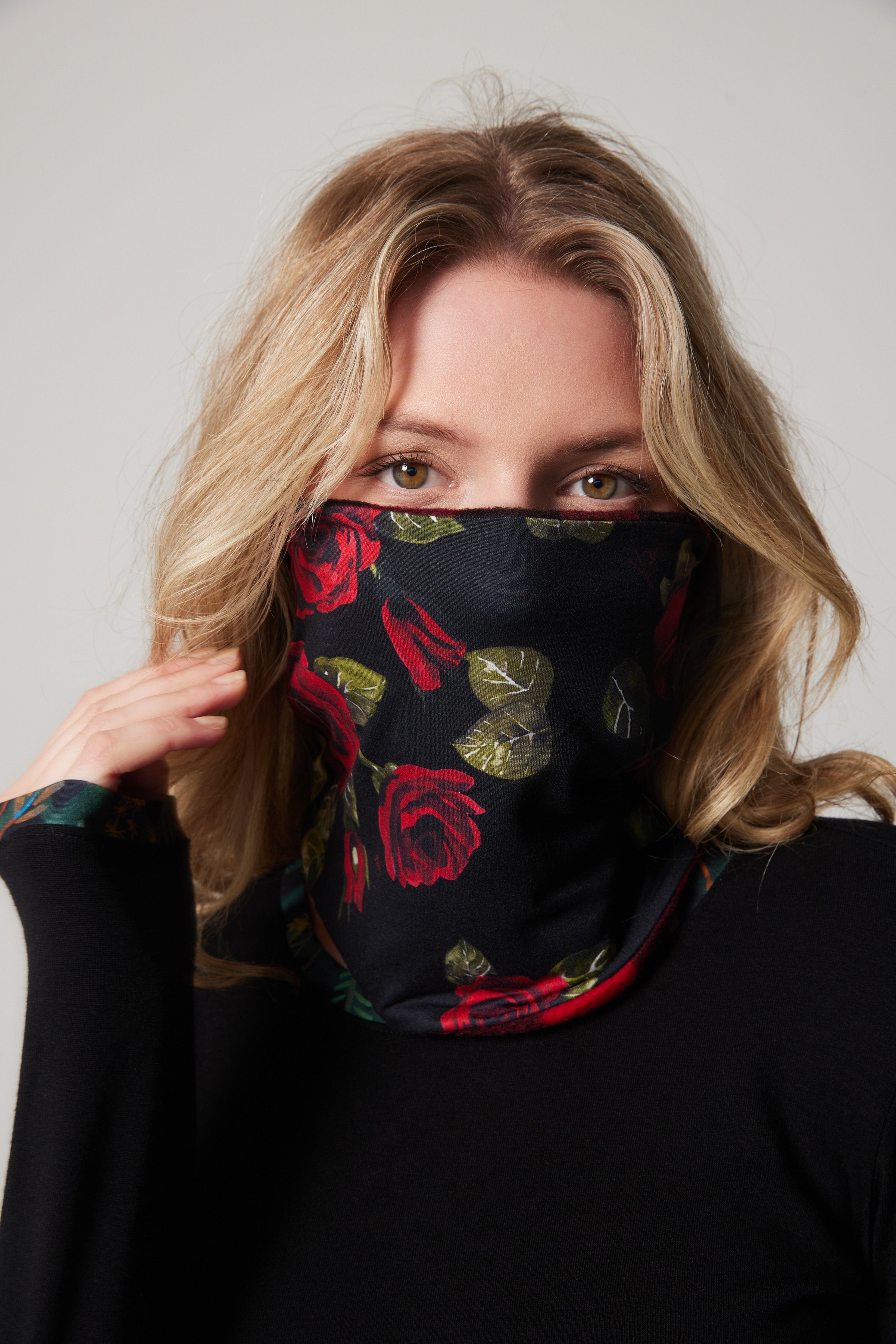 Neck Warmer - Roses