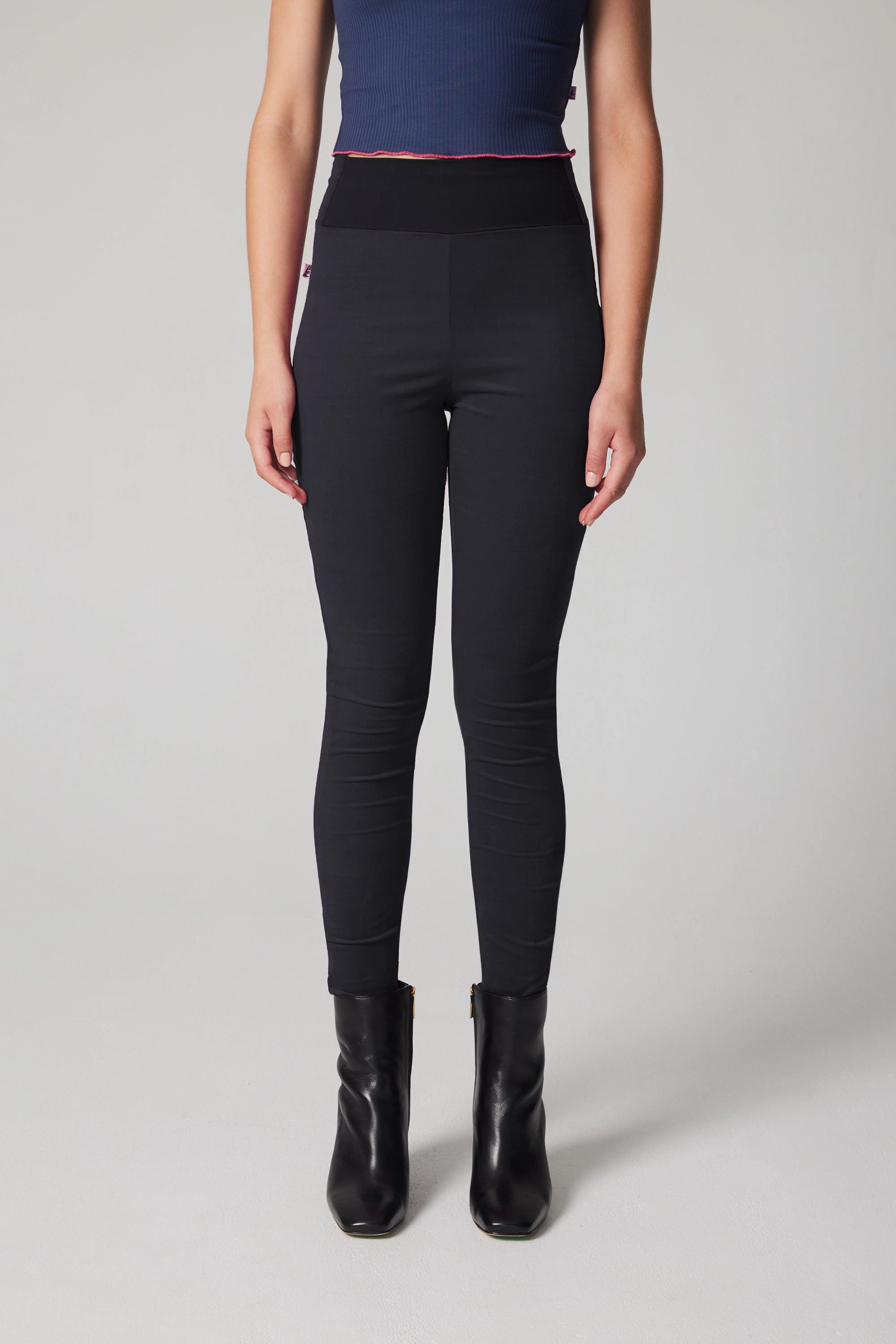 Pantalon étroit en velours côtelé - Charbon