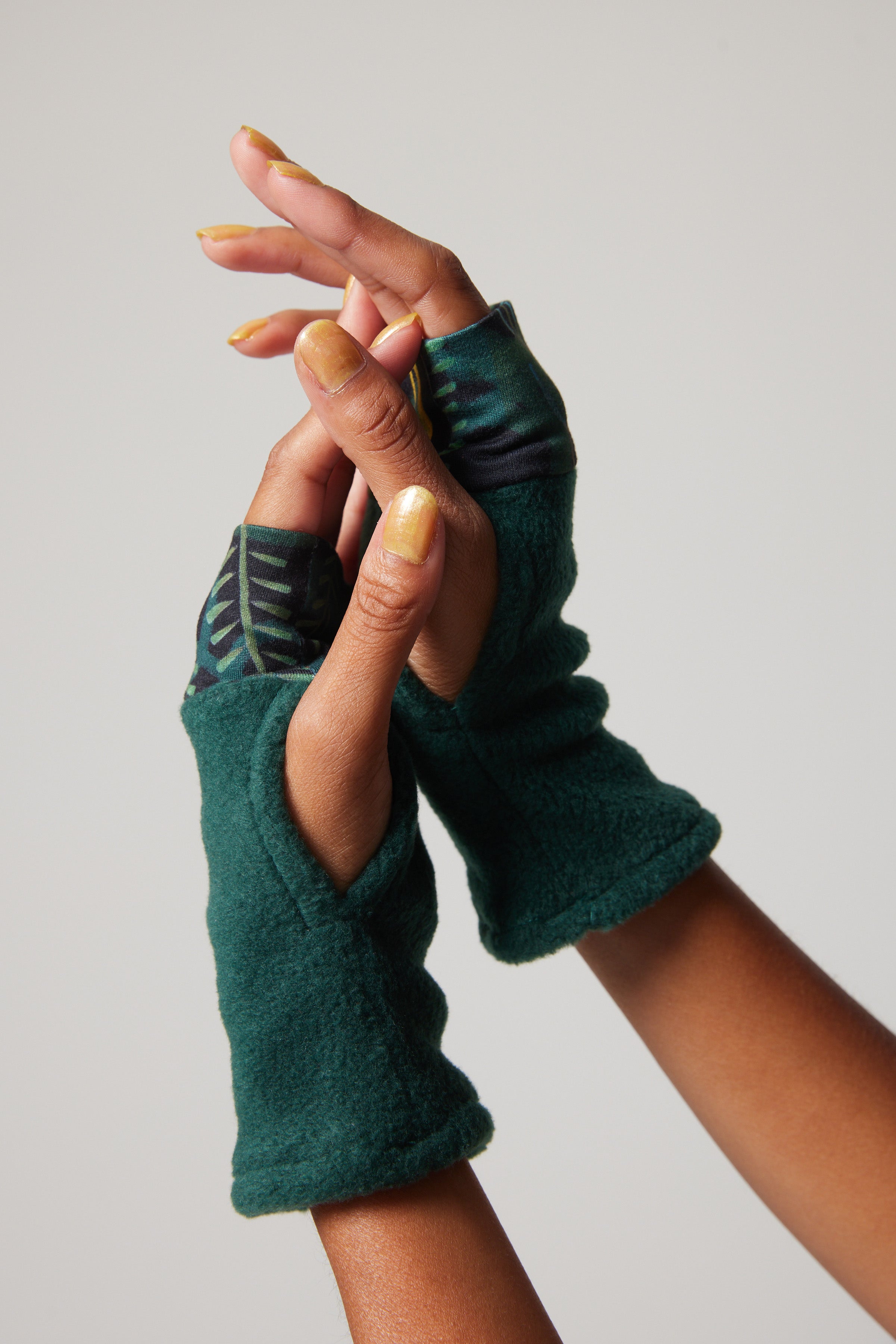 Wrist Warmers - Firefly