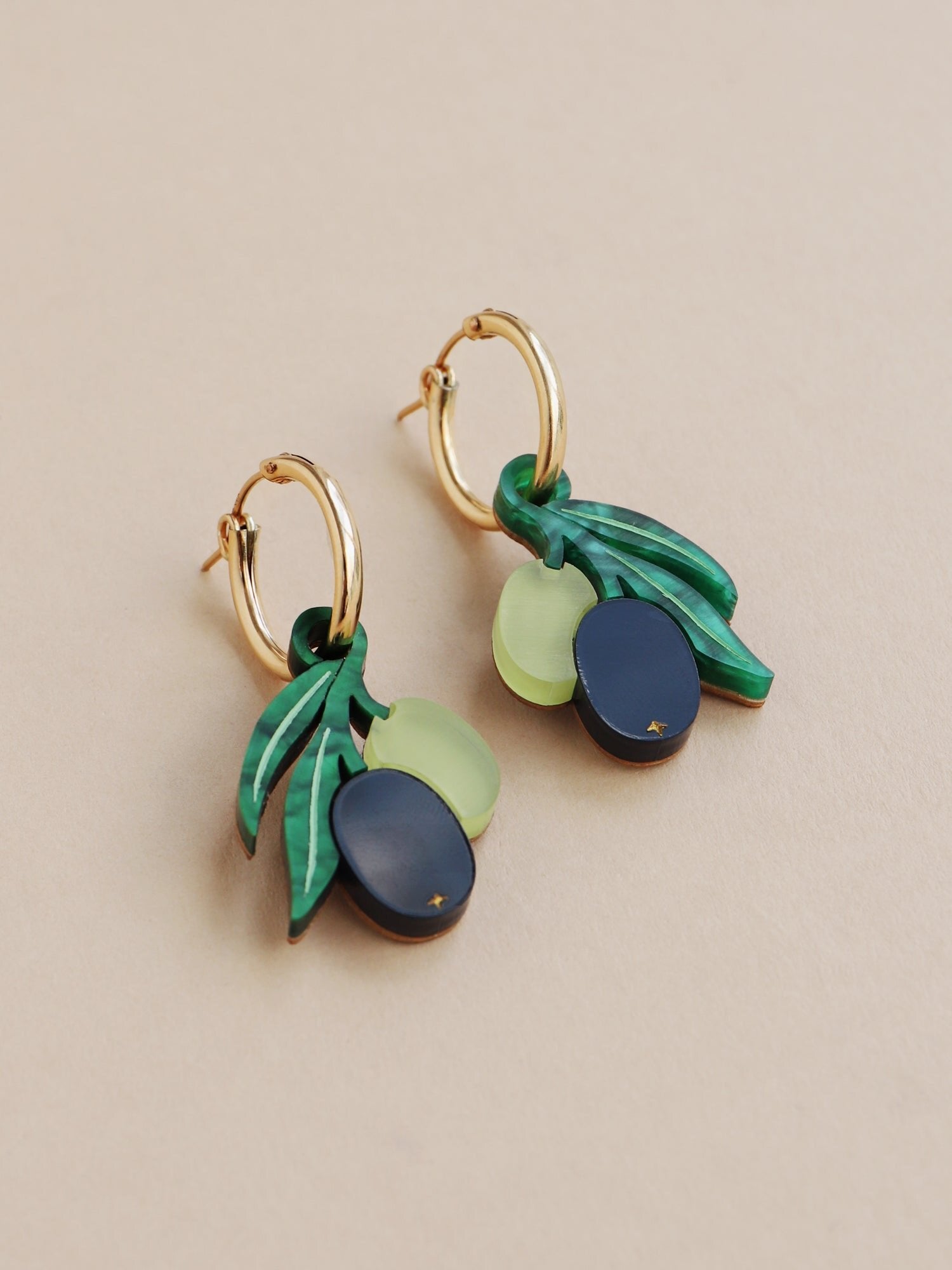 OLIVE HOOPS