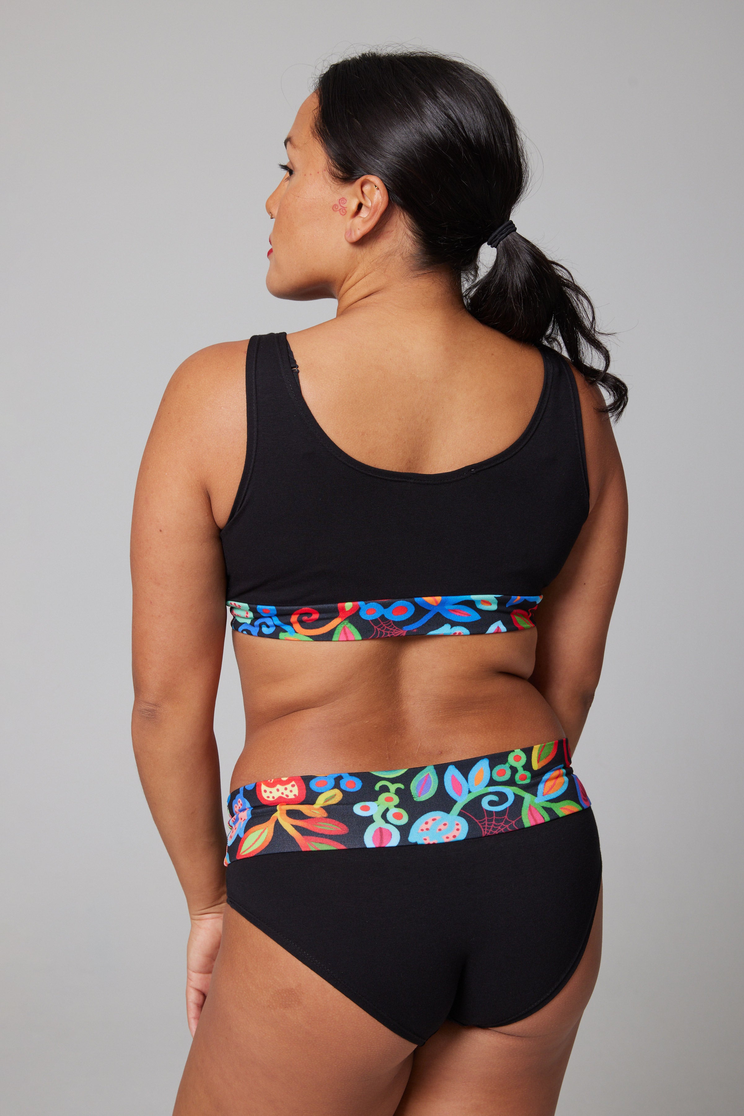 Panties - Organic Cotton - Black/Folklore