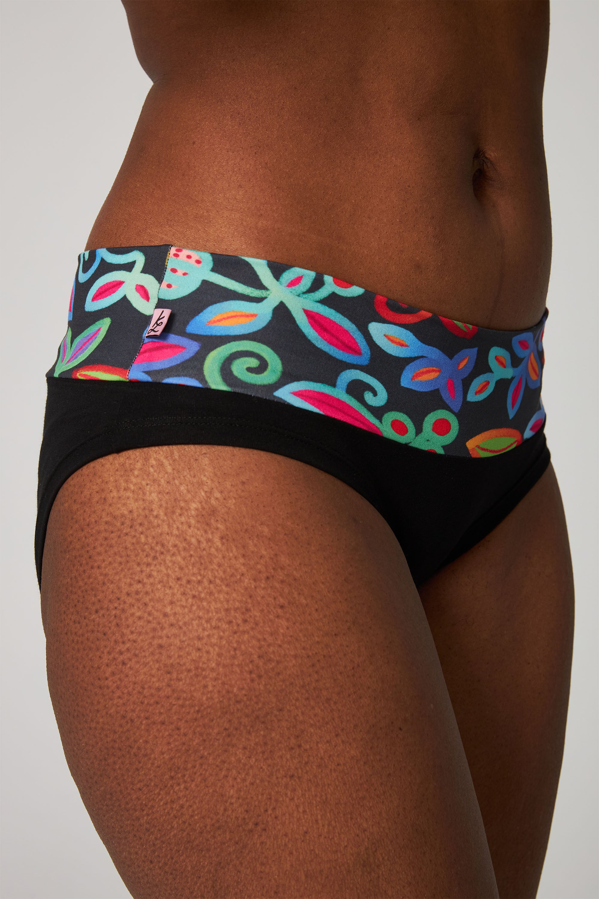 Panties - Organic Cotton - Black/Folklore