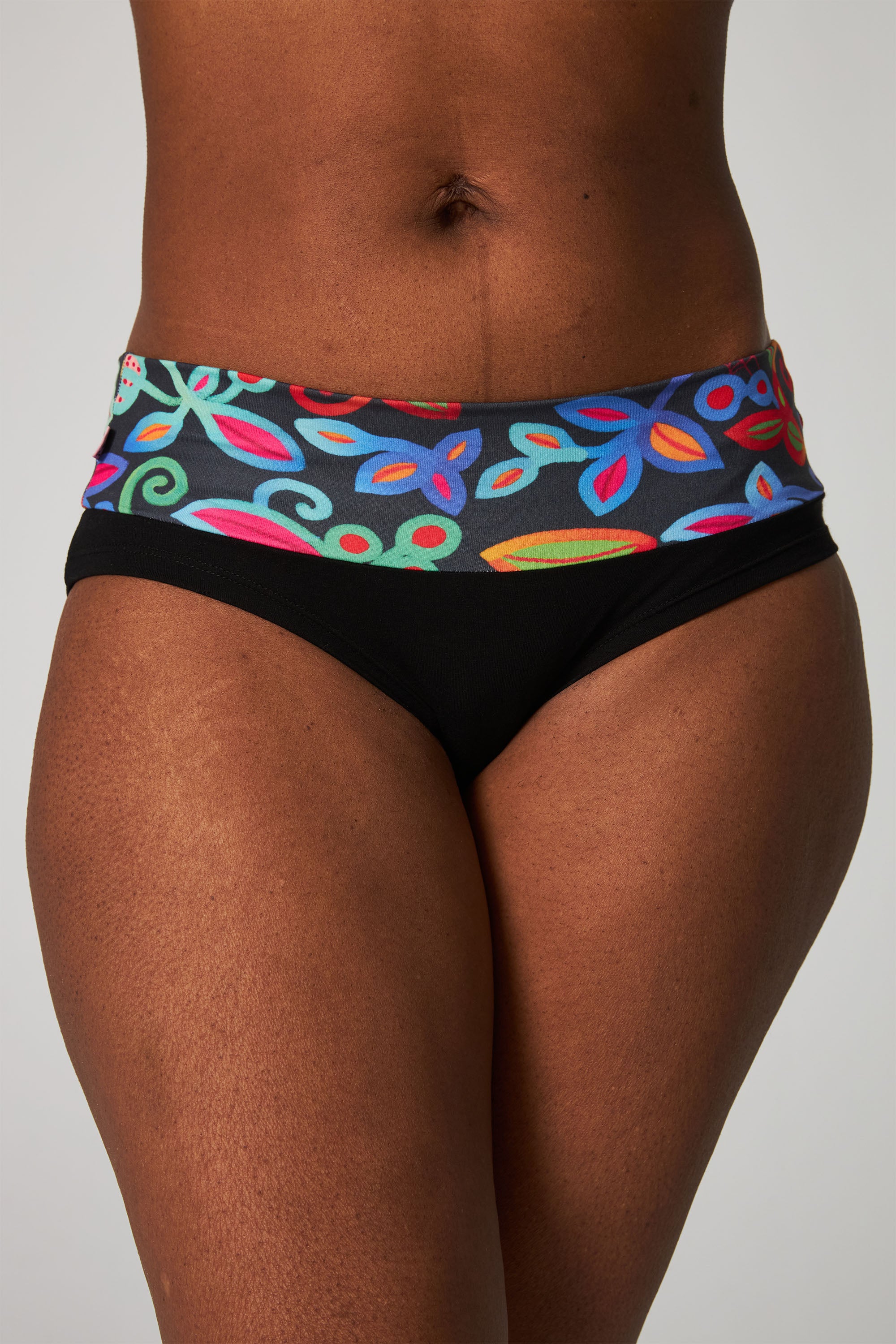 Panties - Organic Cotton - Black/Folklore