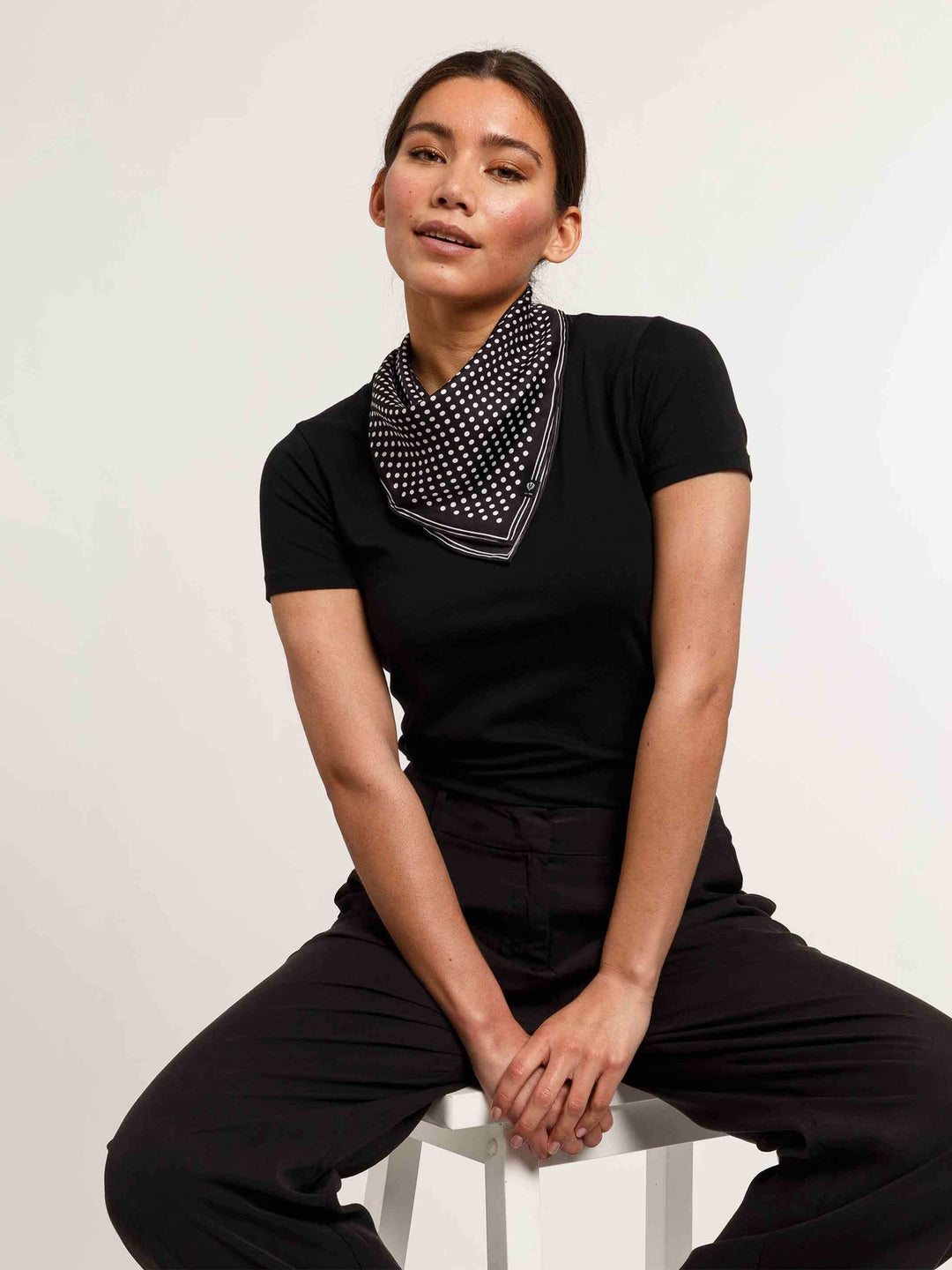 DOTTED NECKERCHIEF MADE OF PURE SILK - Black