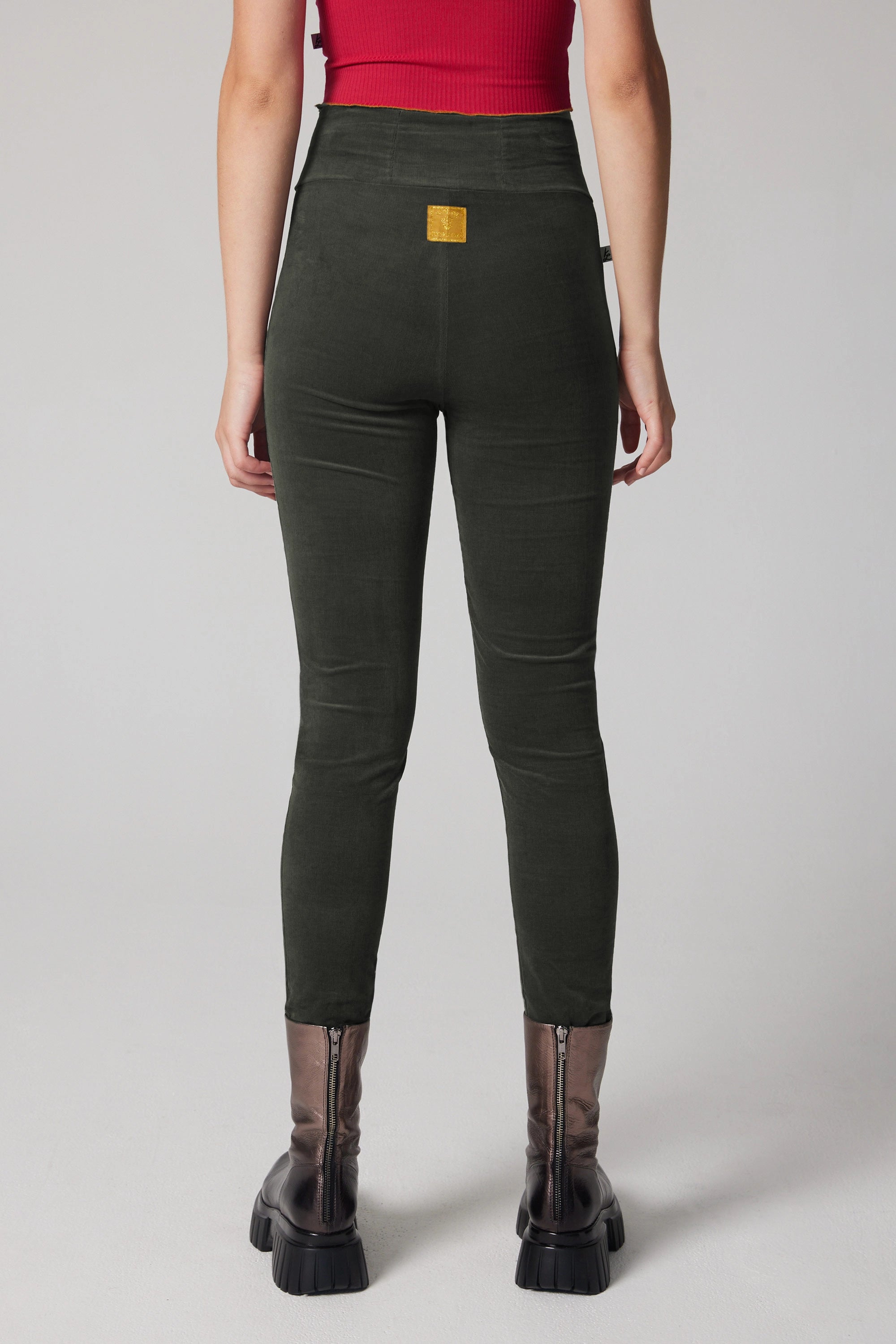 Slim-fit Velvet Corduroy Pant - Green