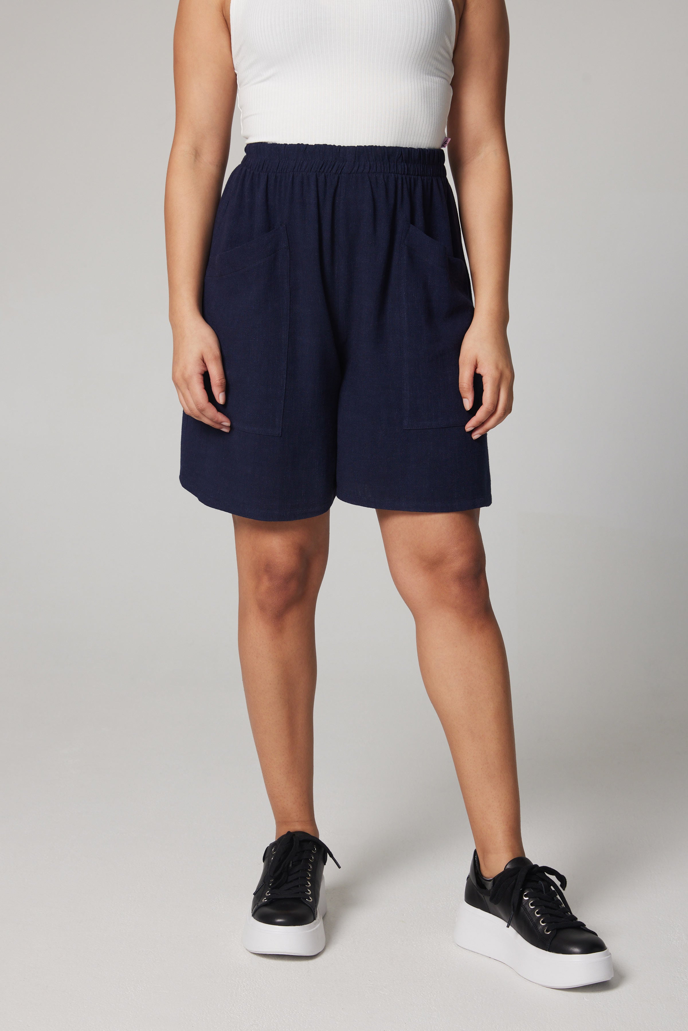 Linen Shorts - Navy