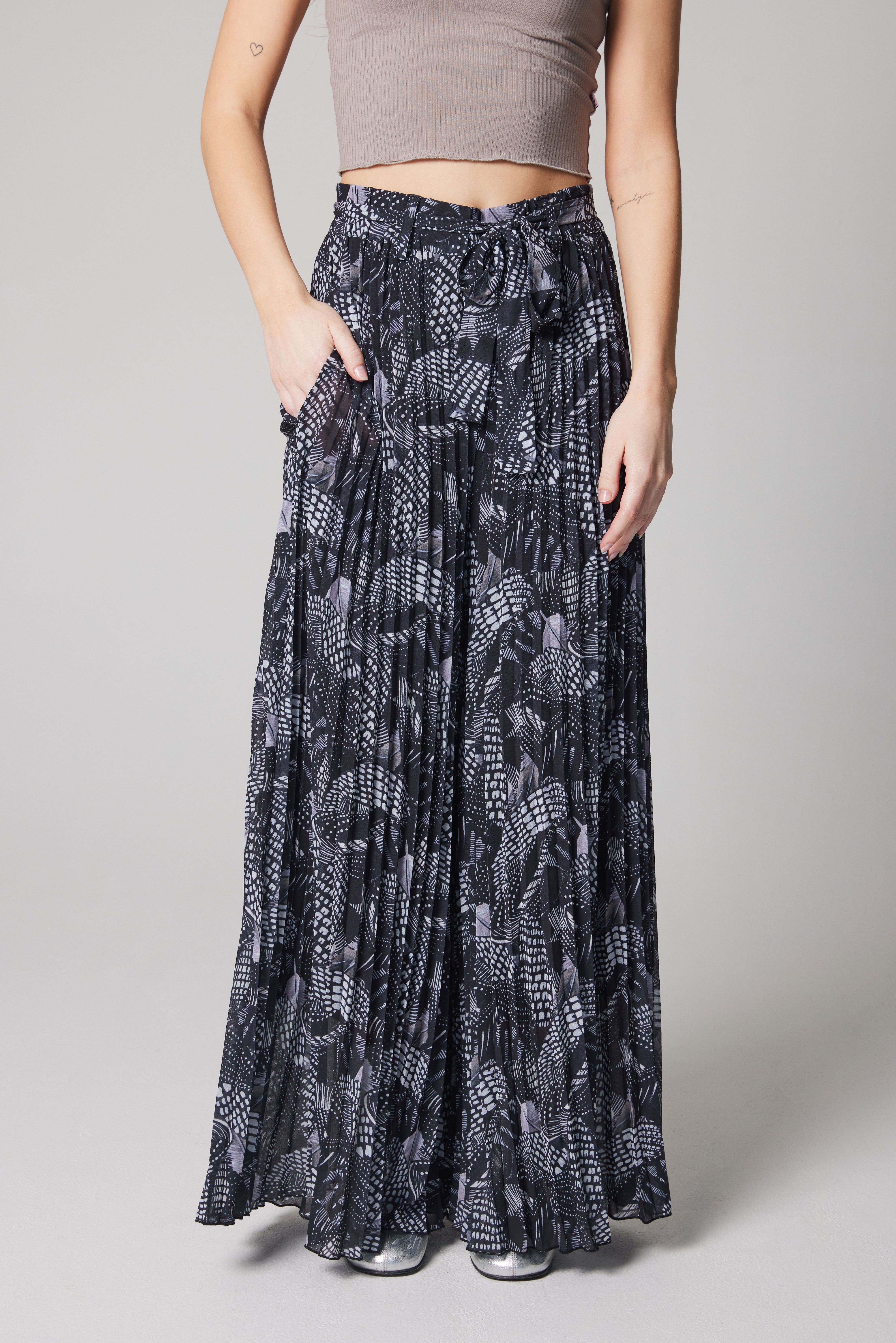 Pleated Palazzo Pant - Loon