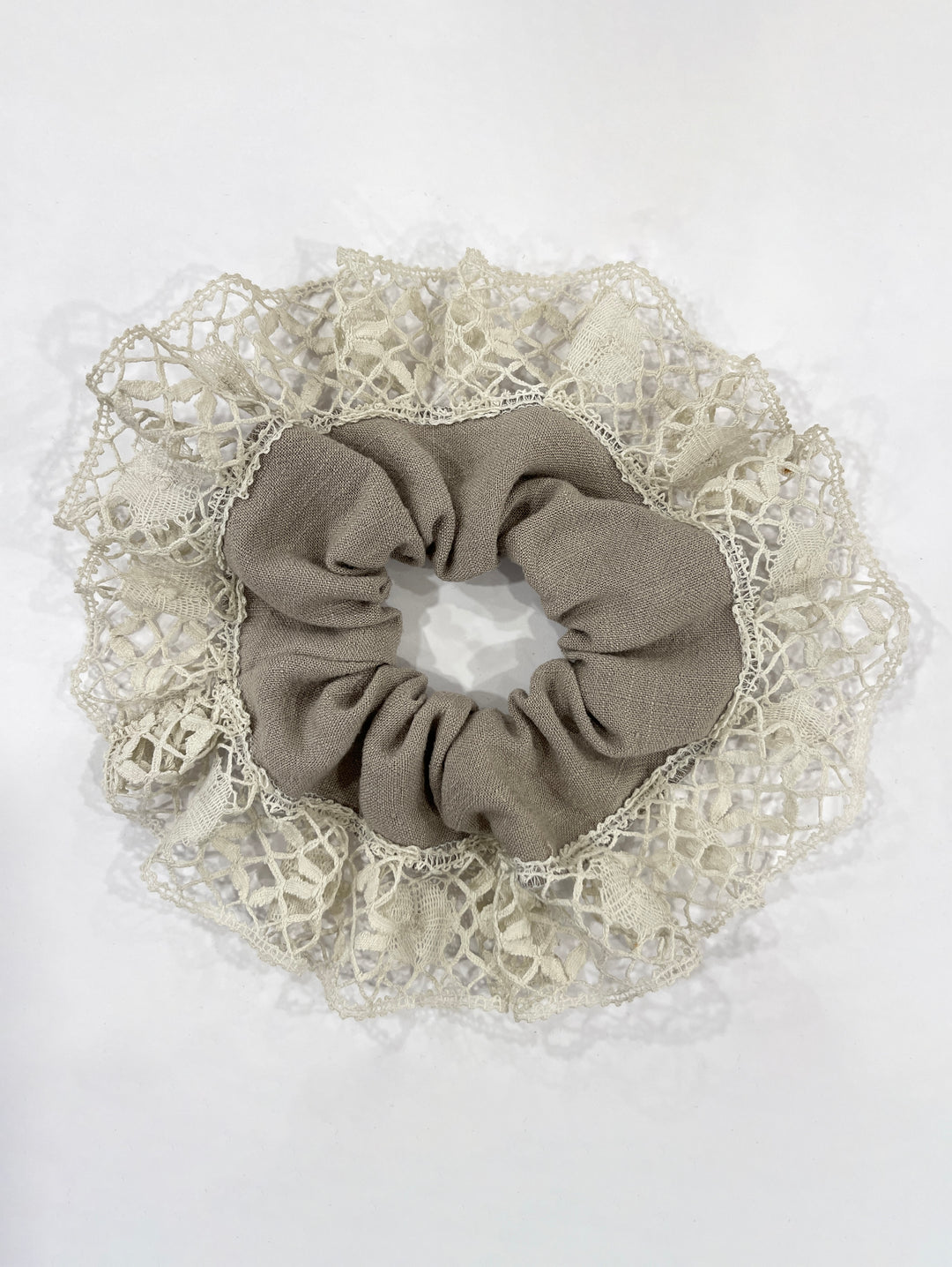 Scrunchie - Cream Lace