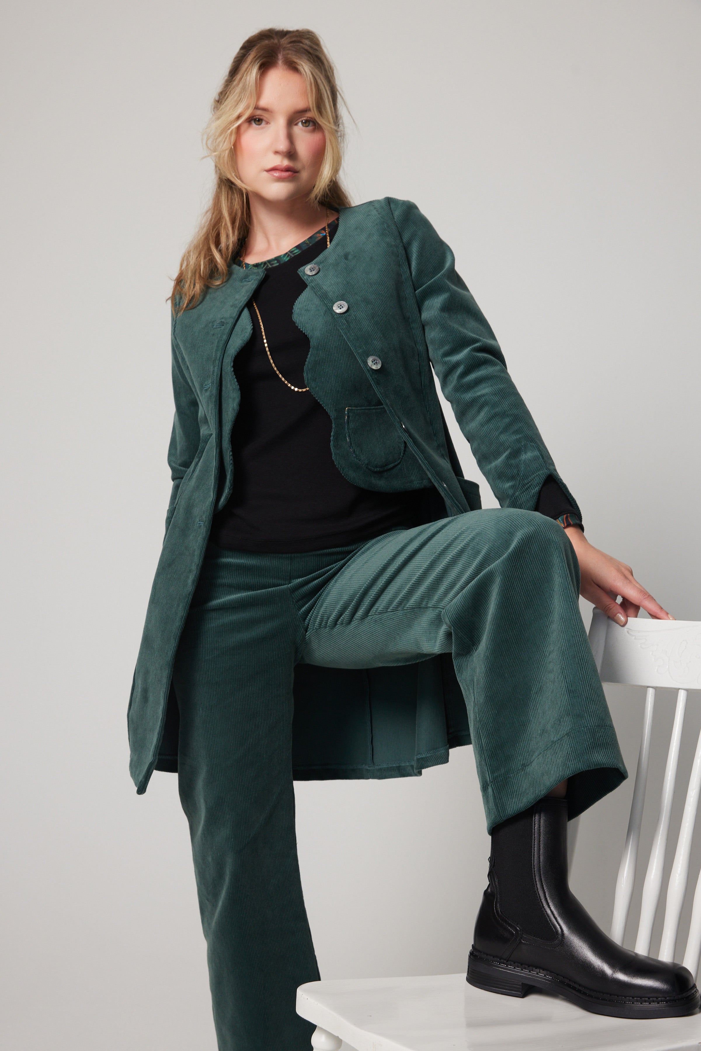 Corduroy scalloped Vest - Green
