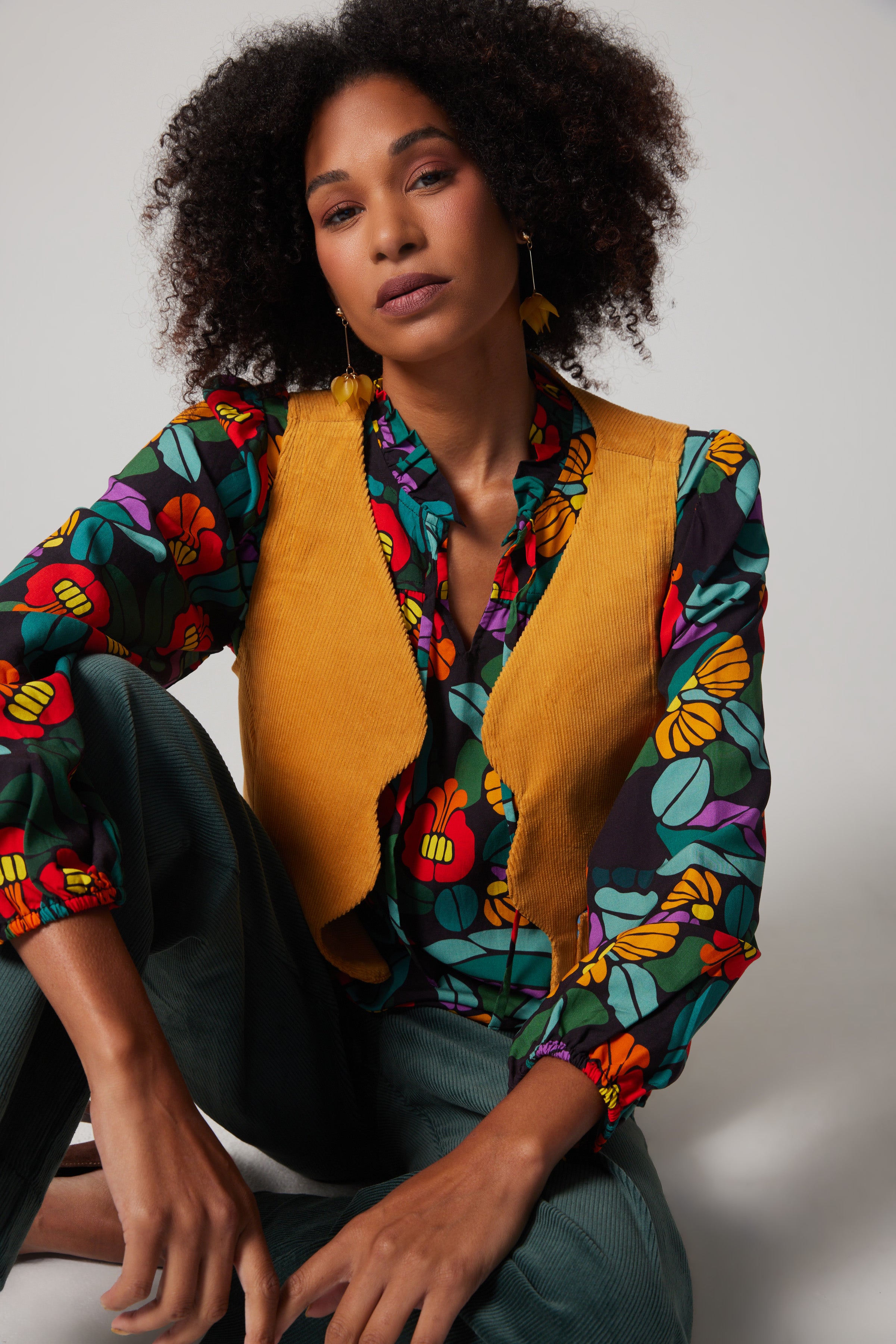 Corduroy scalloped Vest - Ochre