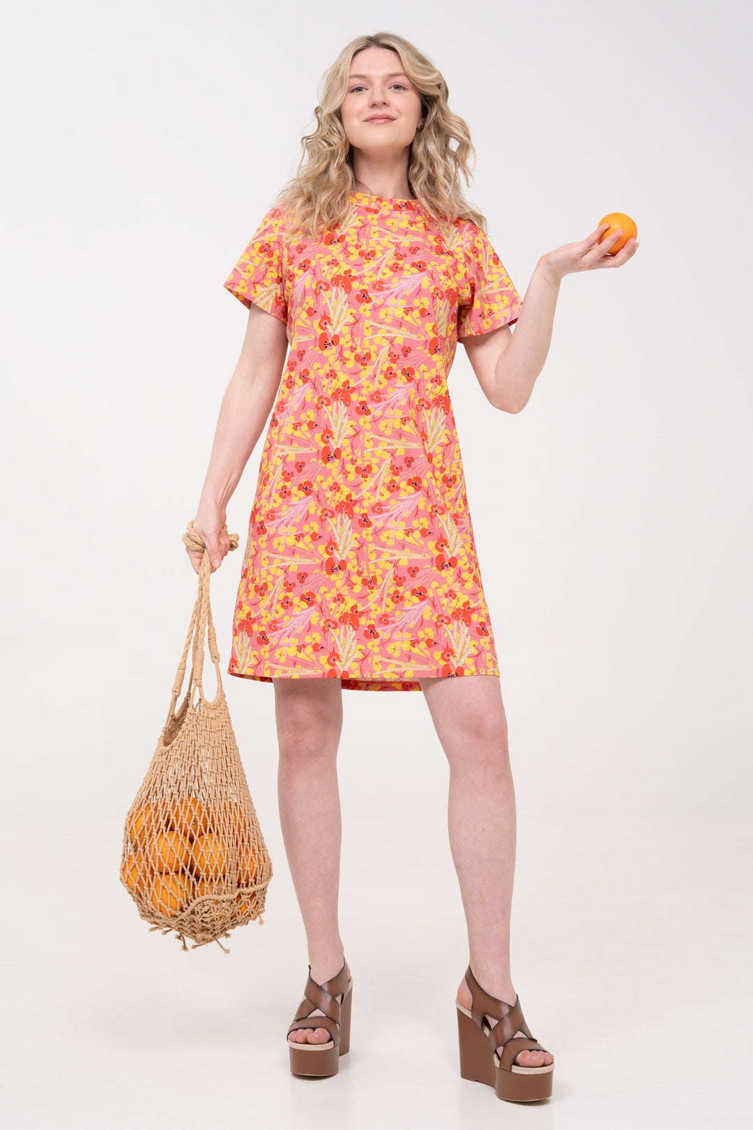 Robe T-shirt ample en coton - Fleurs sauvages, rose