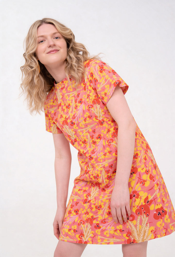 Robe T-shirt ample en coton - Fleurs sauvages, rose
