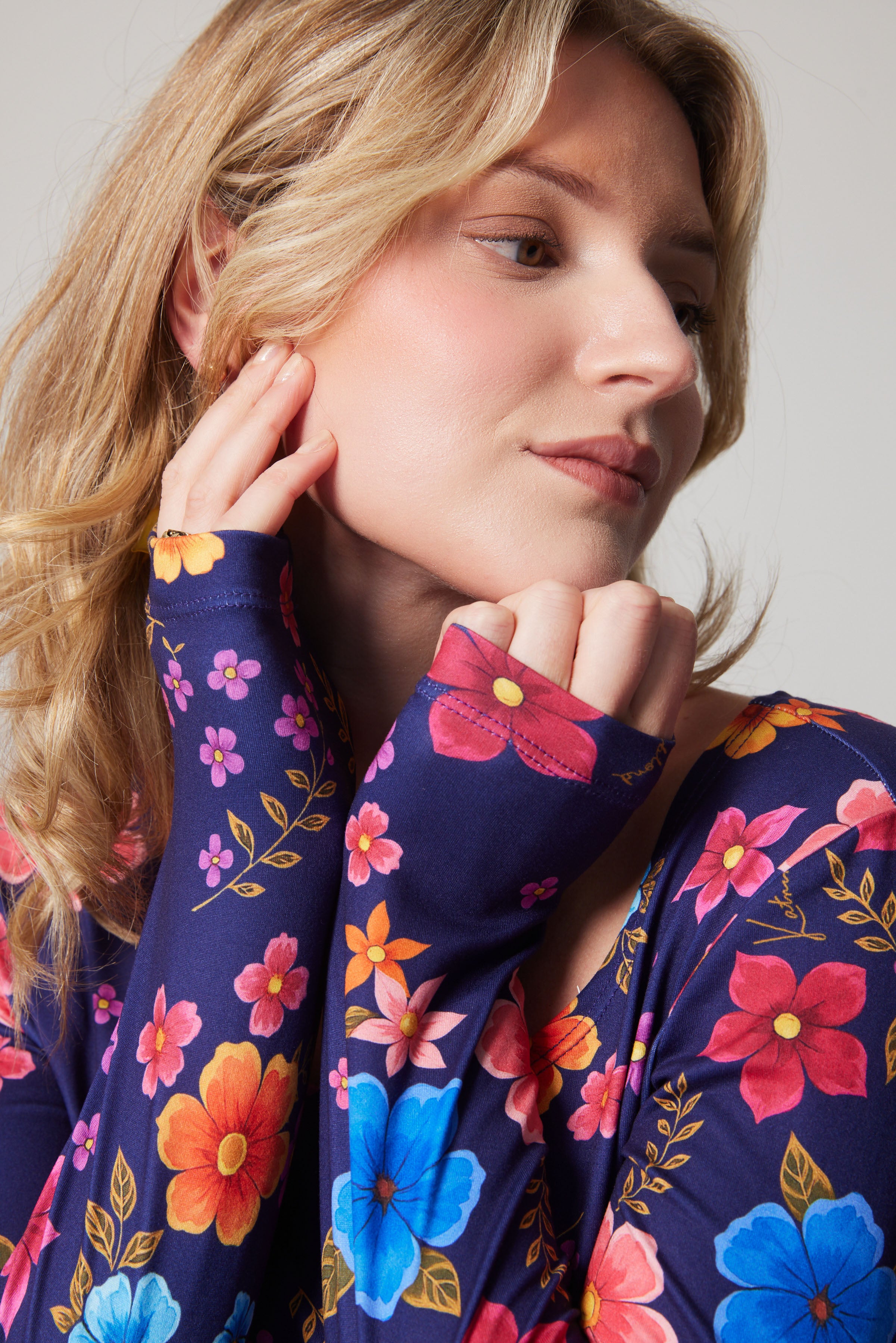 Long Sleeve Scoop Neck - Midnight Bouquet
