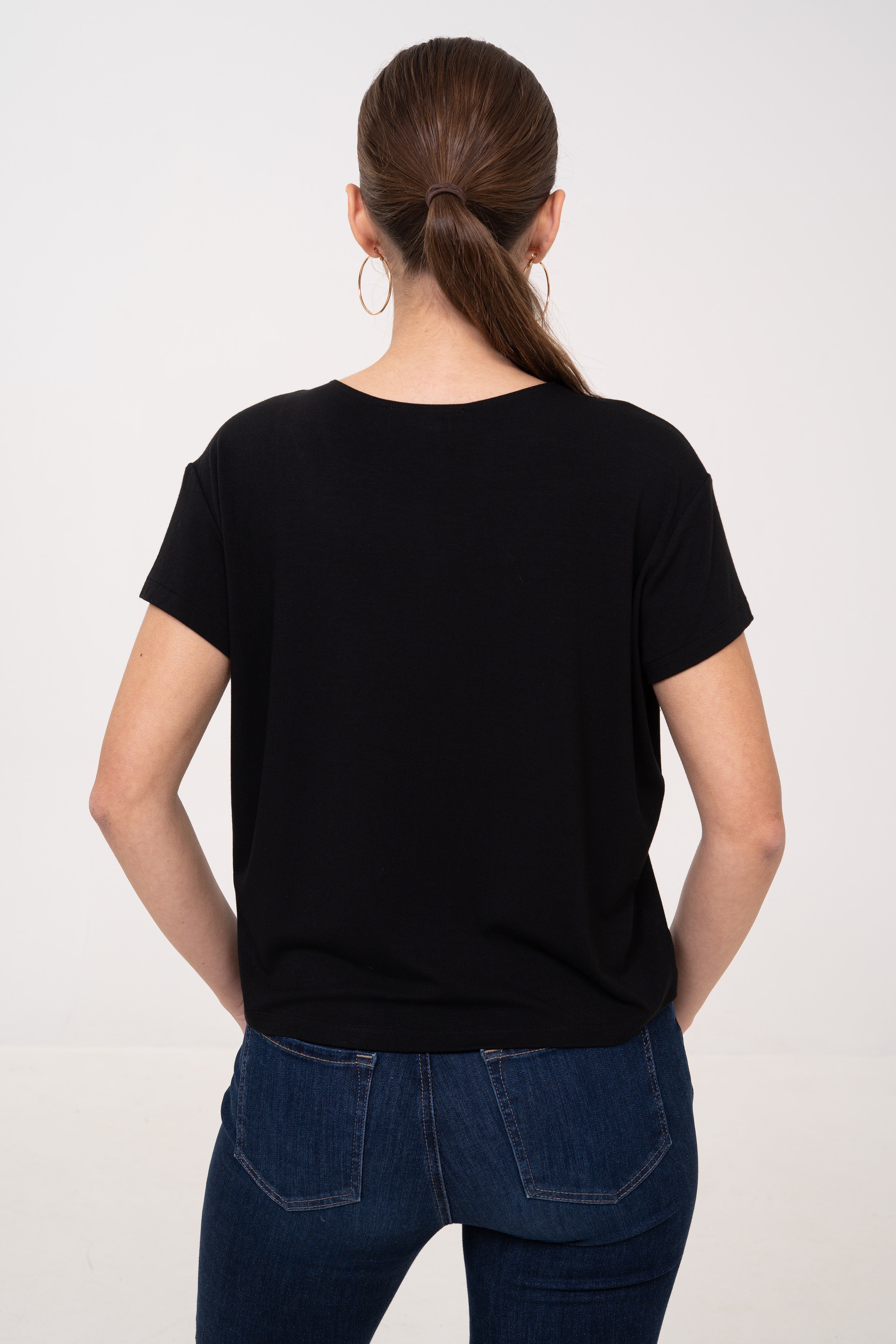 T-shirt MOMA – Noir orné