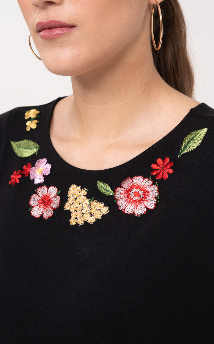MOMA T-Shirt - Black Embellished