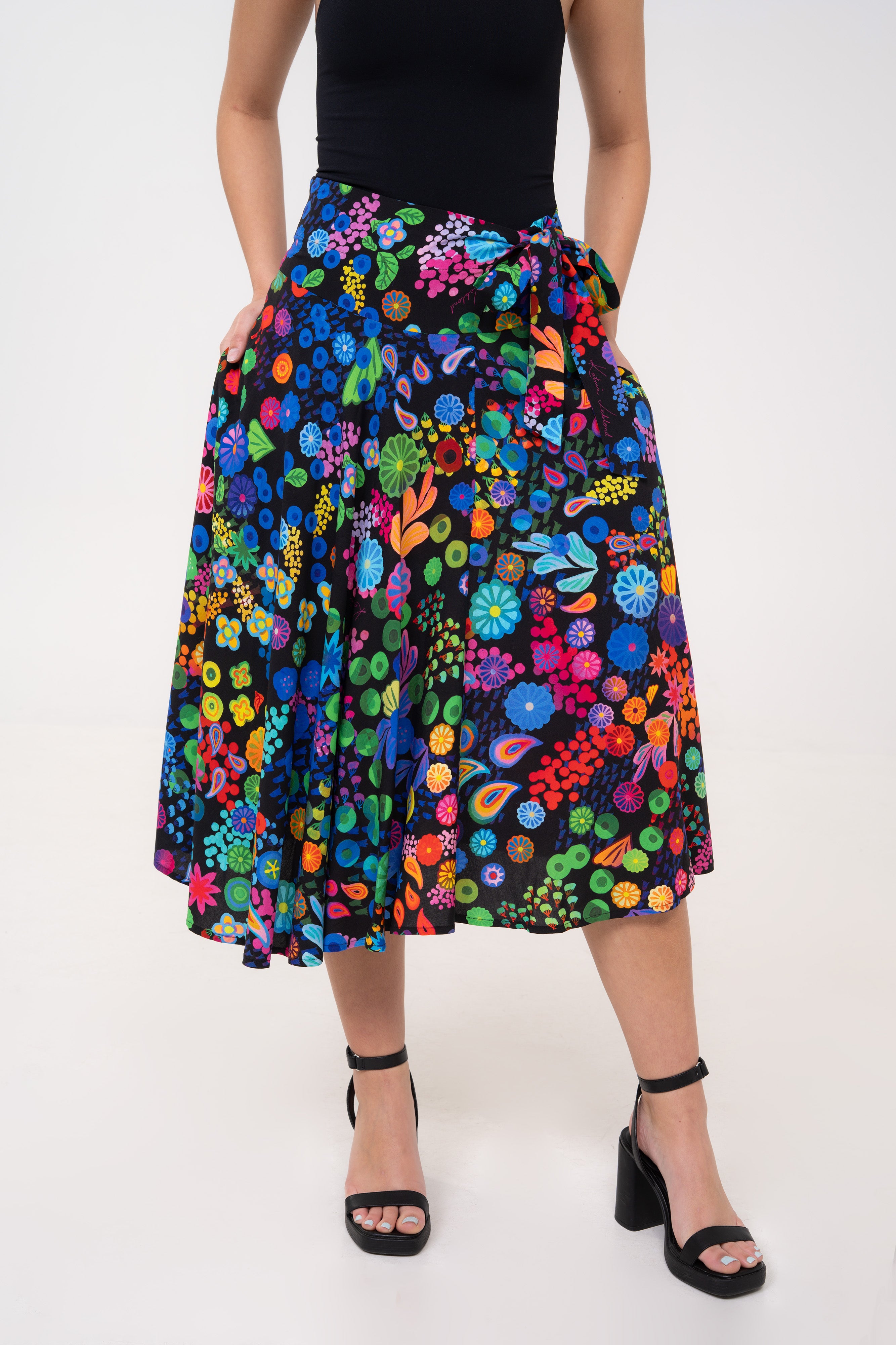 Half-Circle Skirt - Colourama, Black