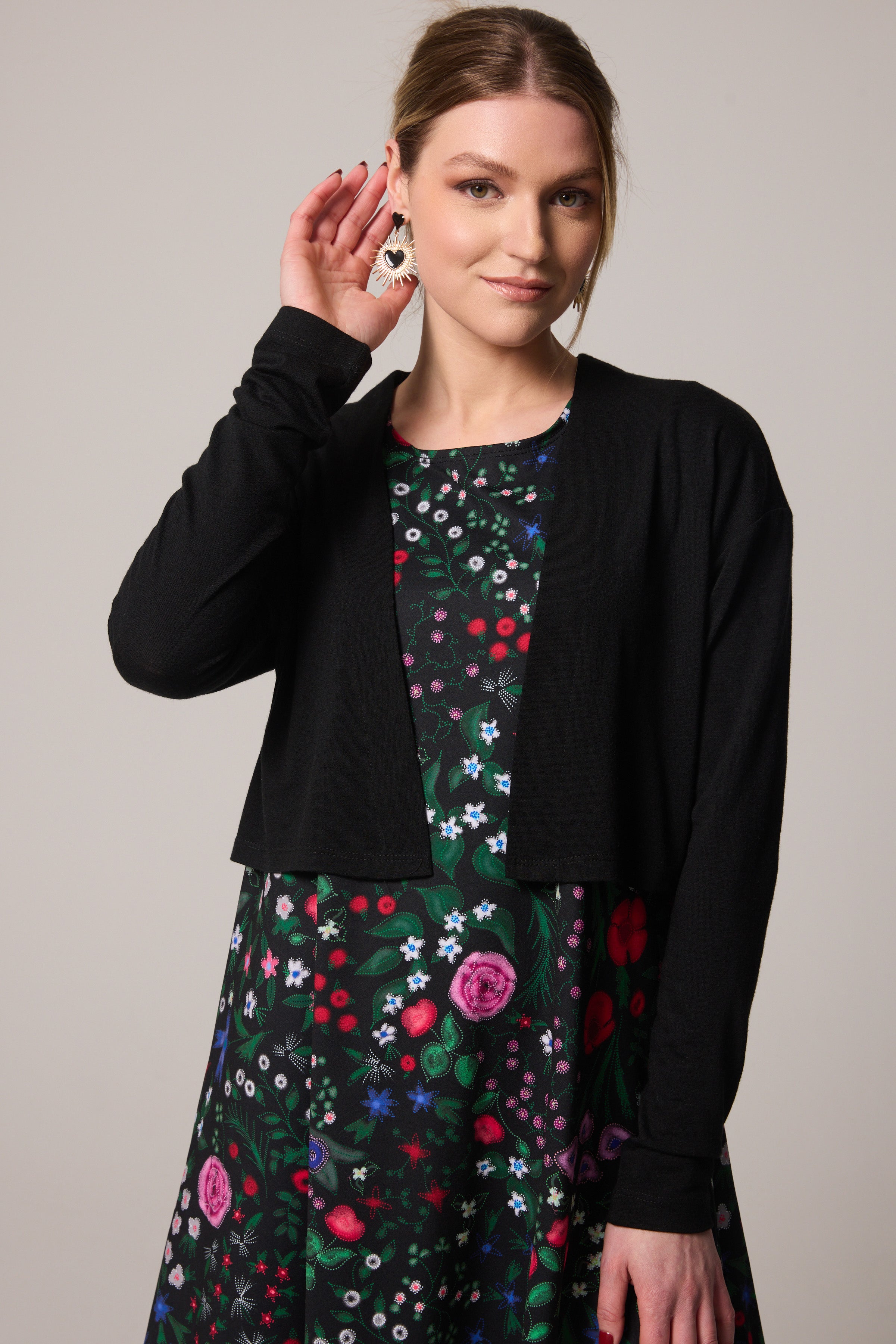 Short Merino Wool Cardigan - Black