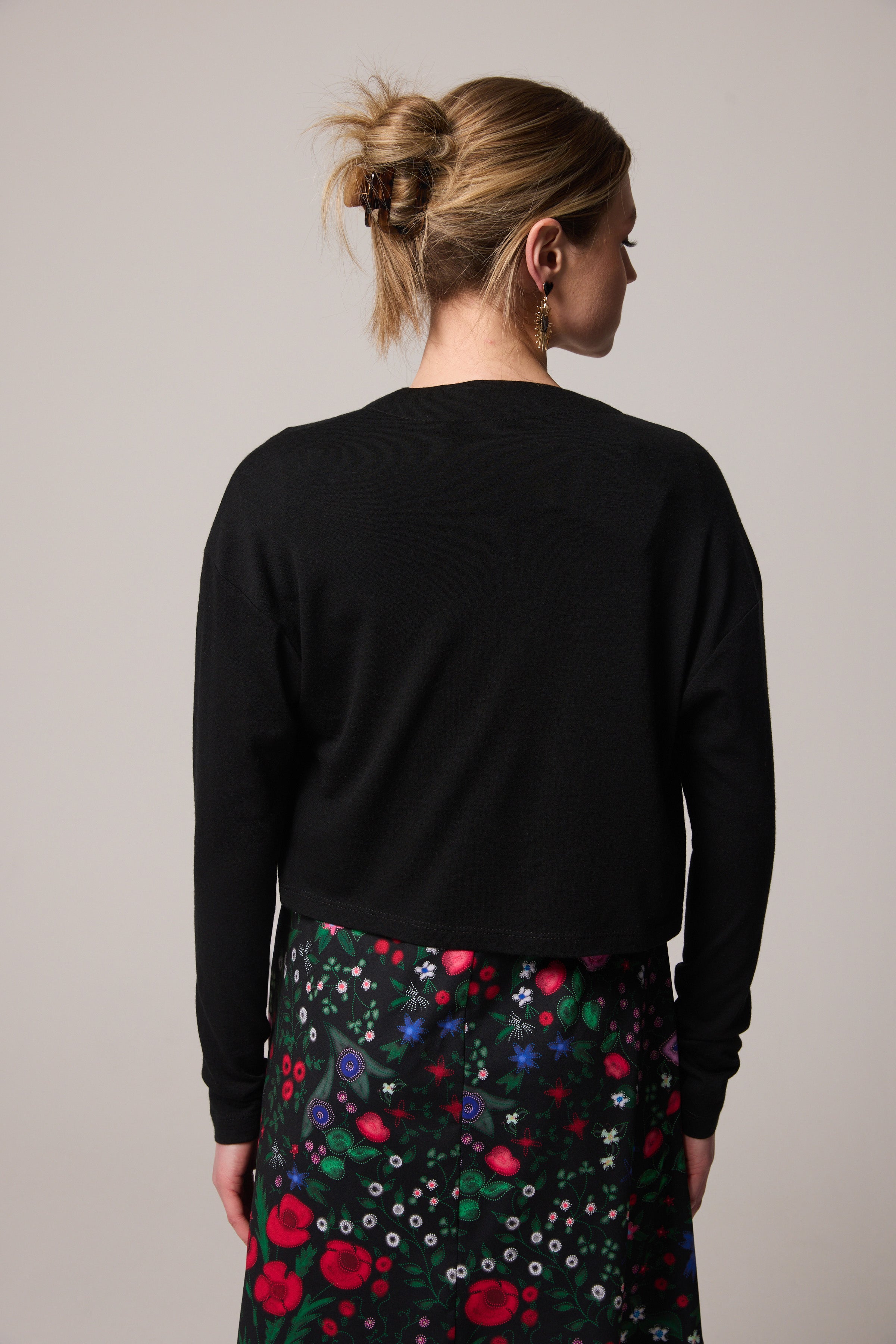 Short Merino Wool Cardigan - Black