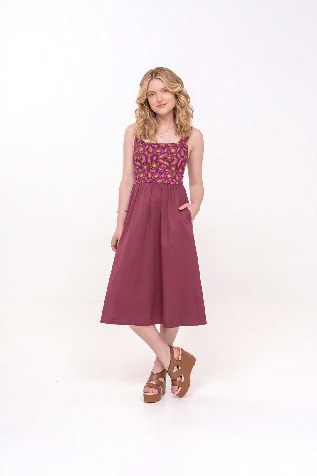 Nouvelle robe classique - Gertrude, prune