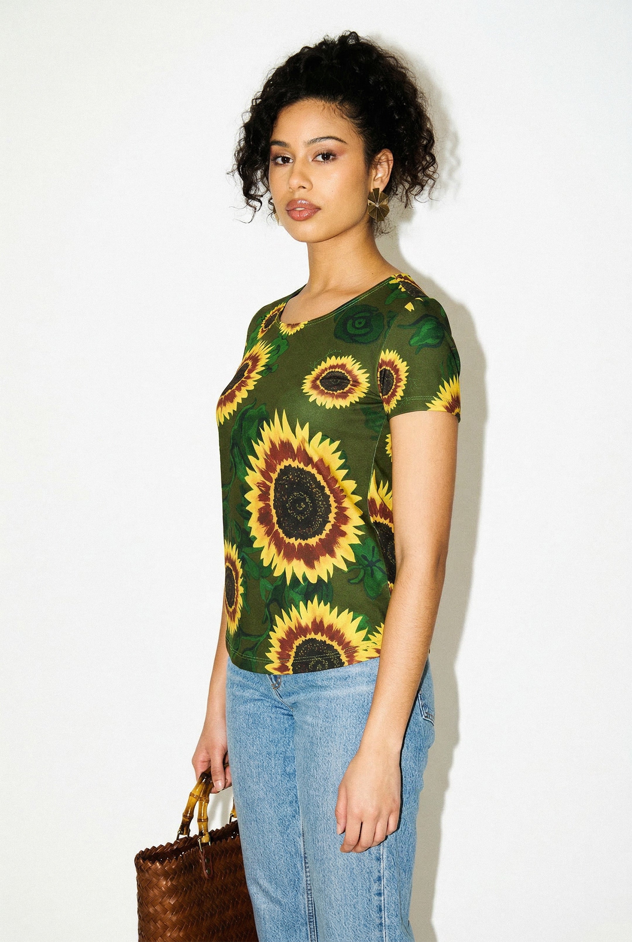 Scoop Neck T-shirt - Sunflowers