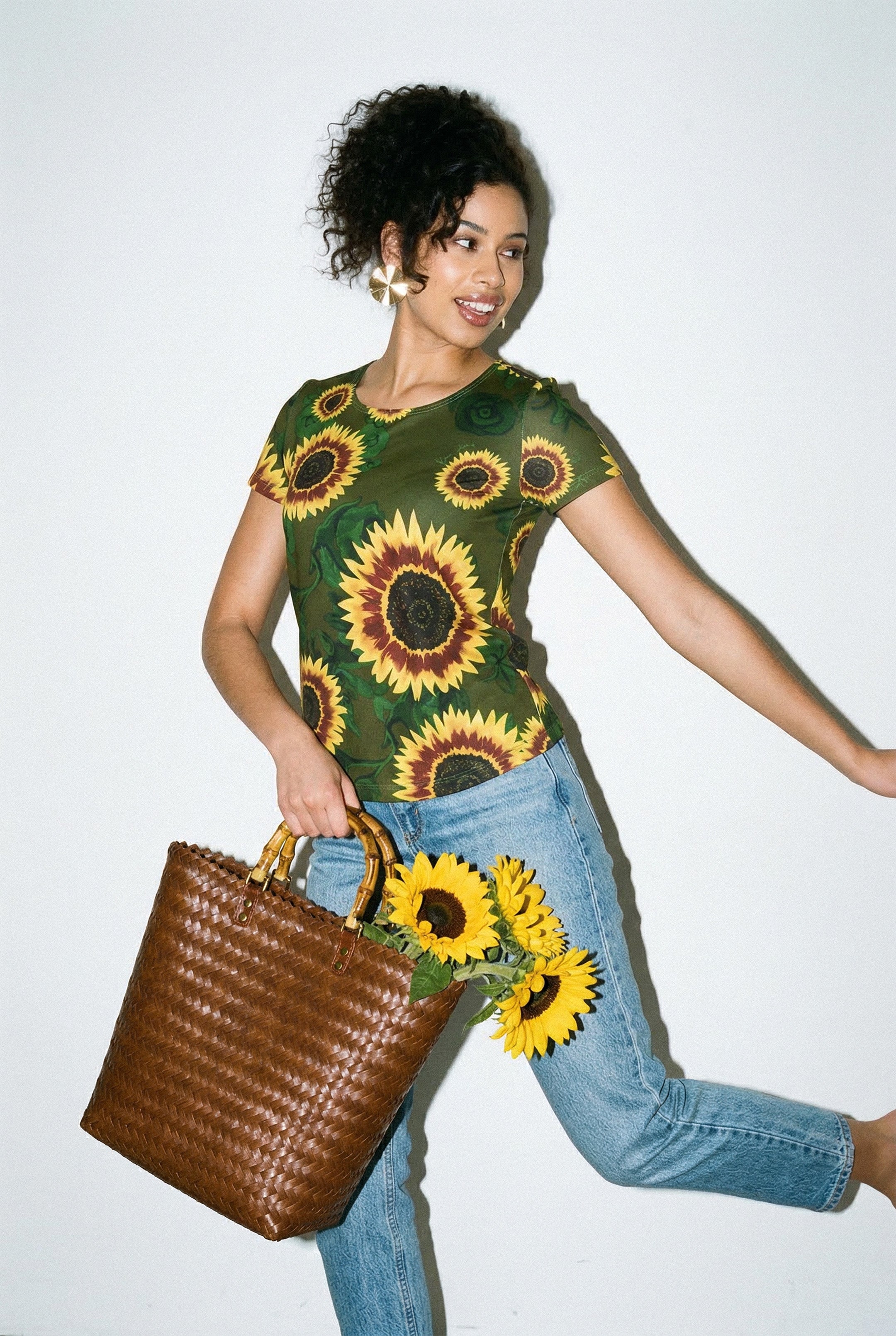 Scoop Neck T-shirt - Sunflowers