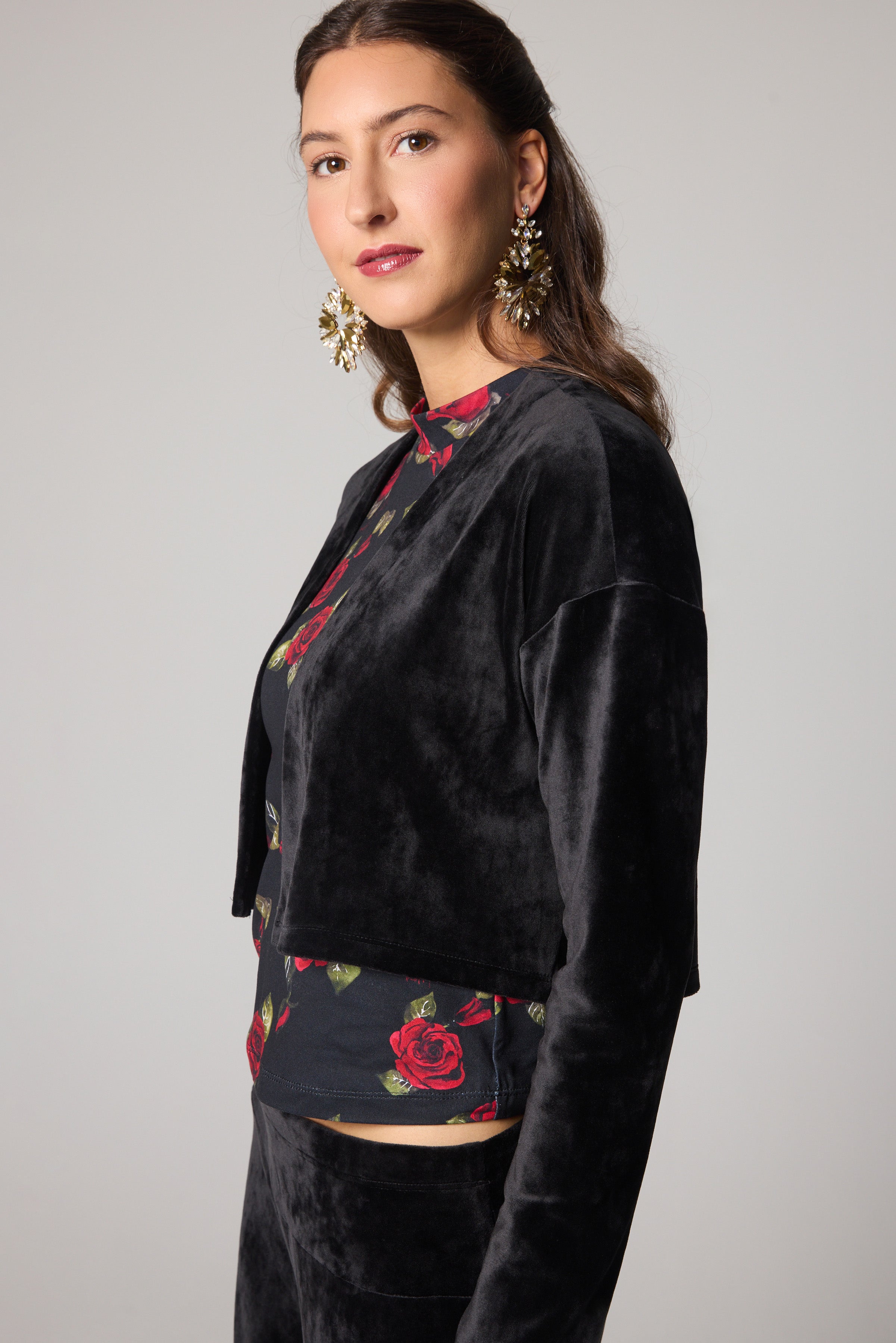 Short Velvet Cardigan - Black