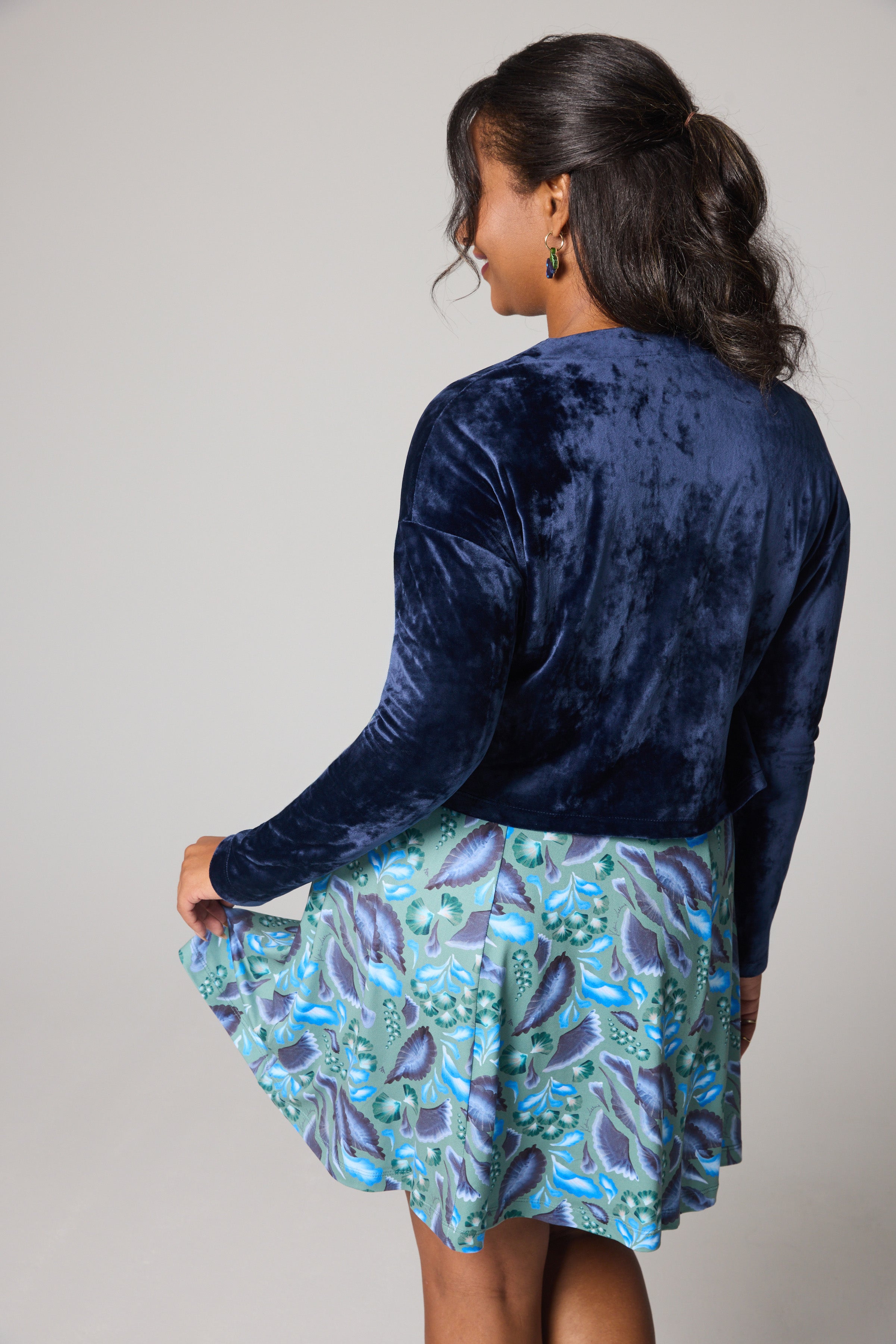 Short Velvet Cardigan - Navy