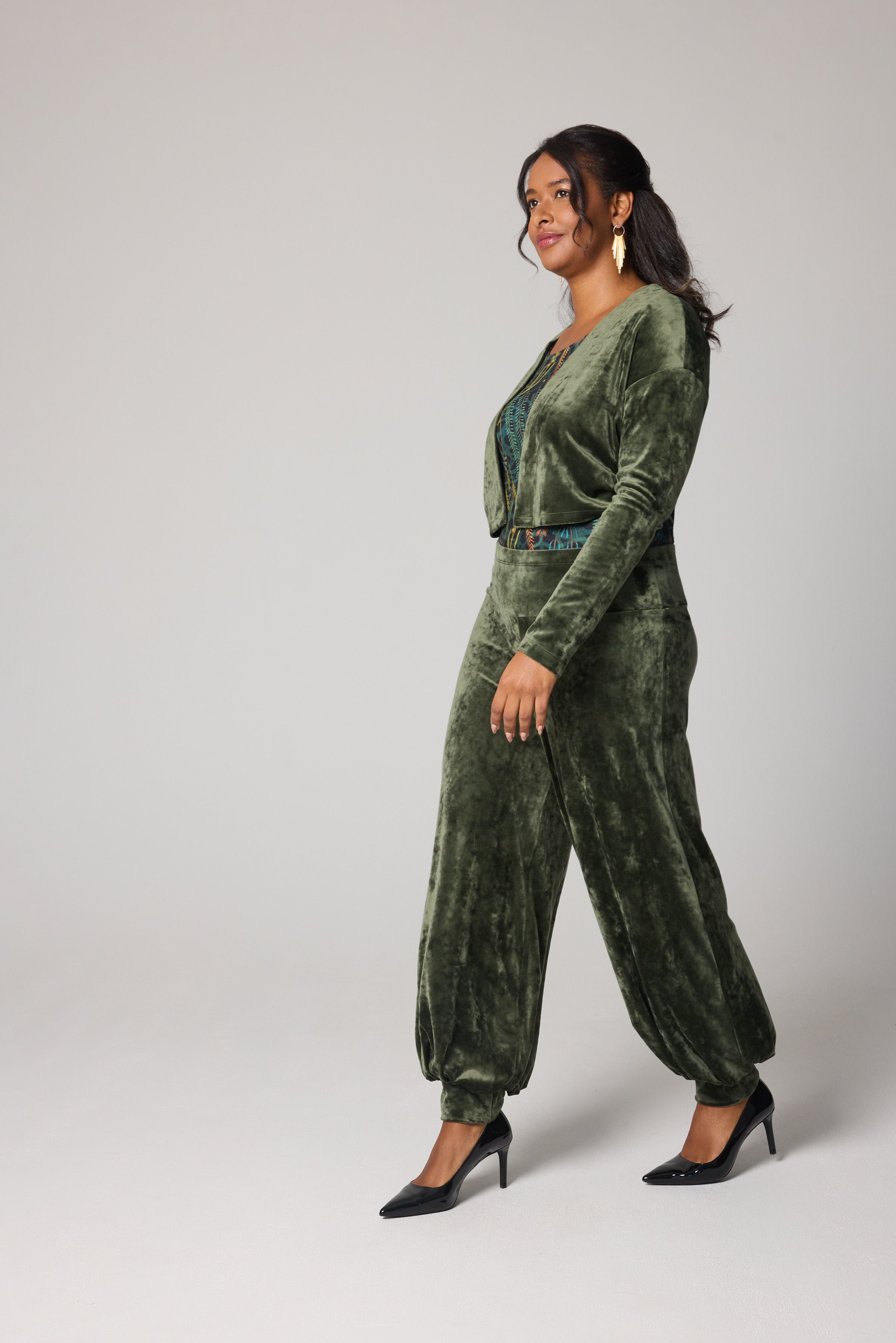 Short Velvet Cardigan - Green