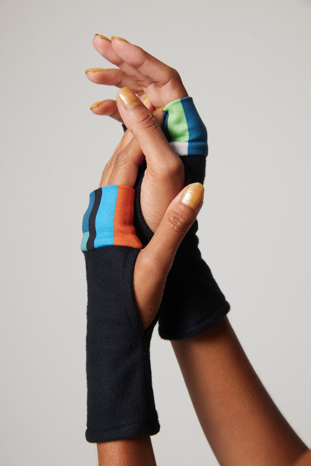 Wrist Warmers - Lines