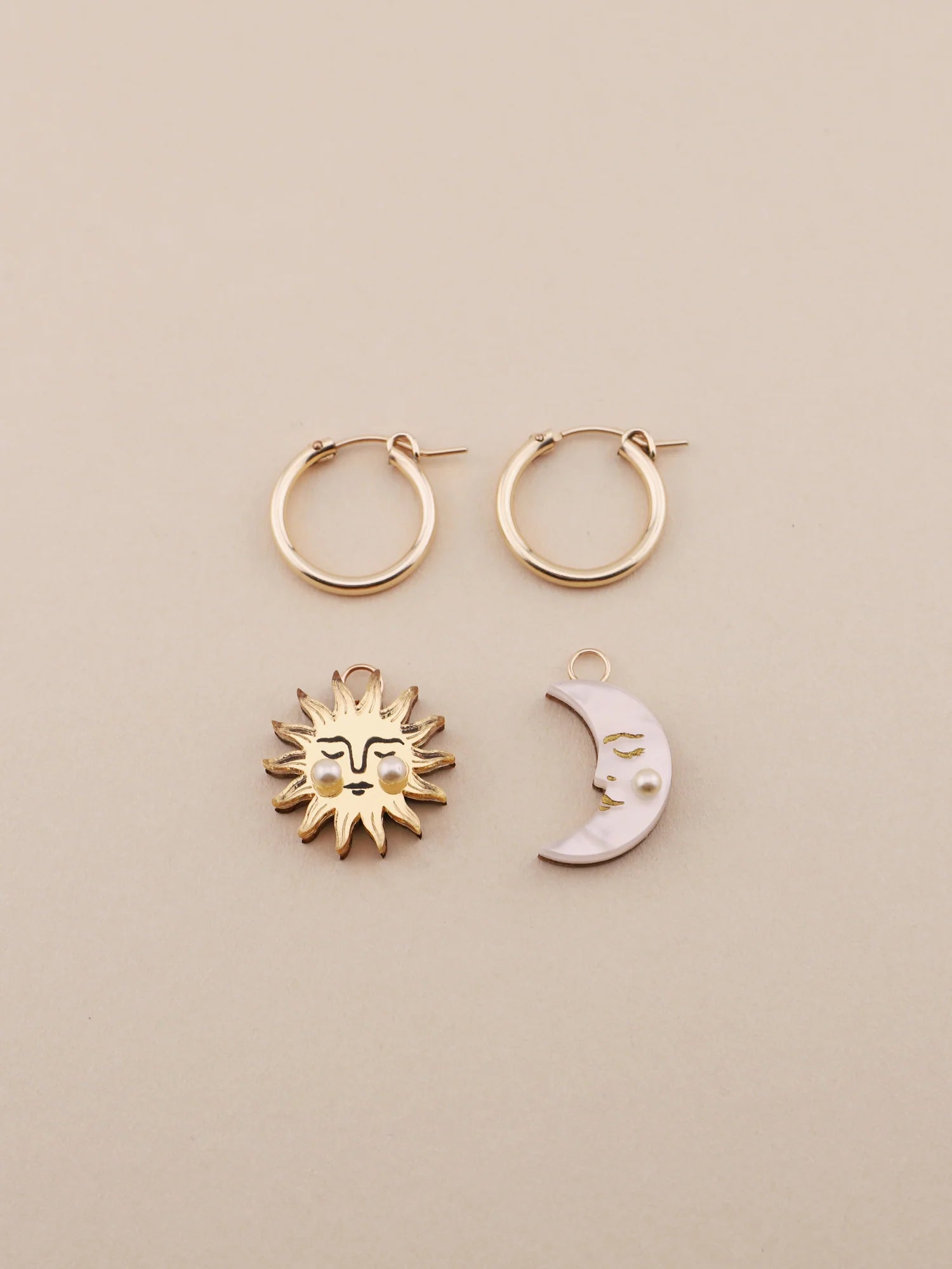 Wolf & Moon - SUN & MOON HOOPS